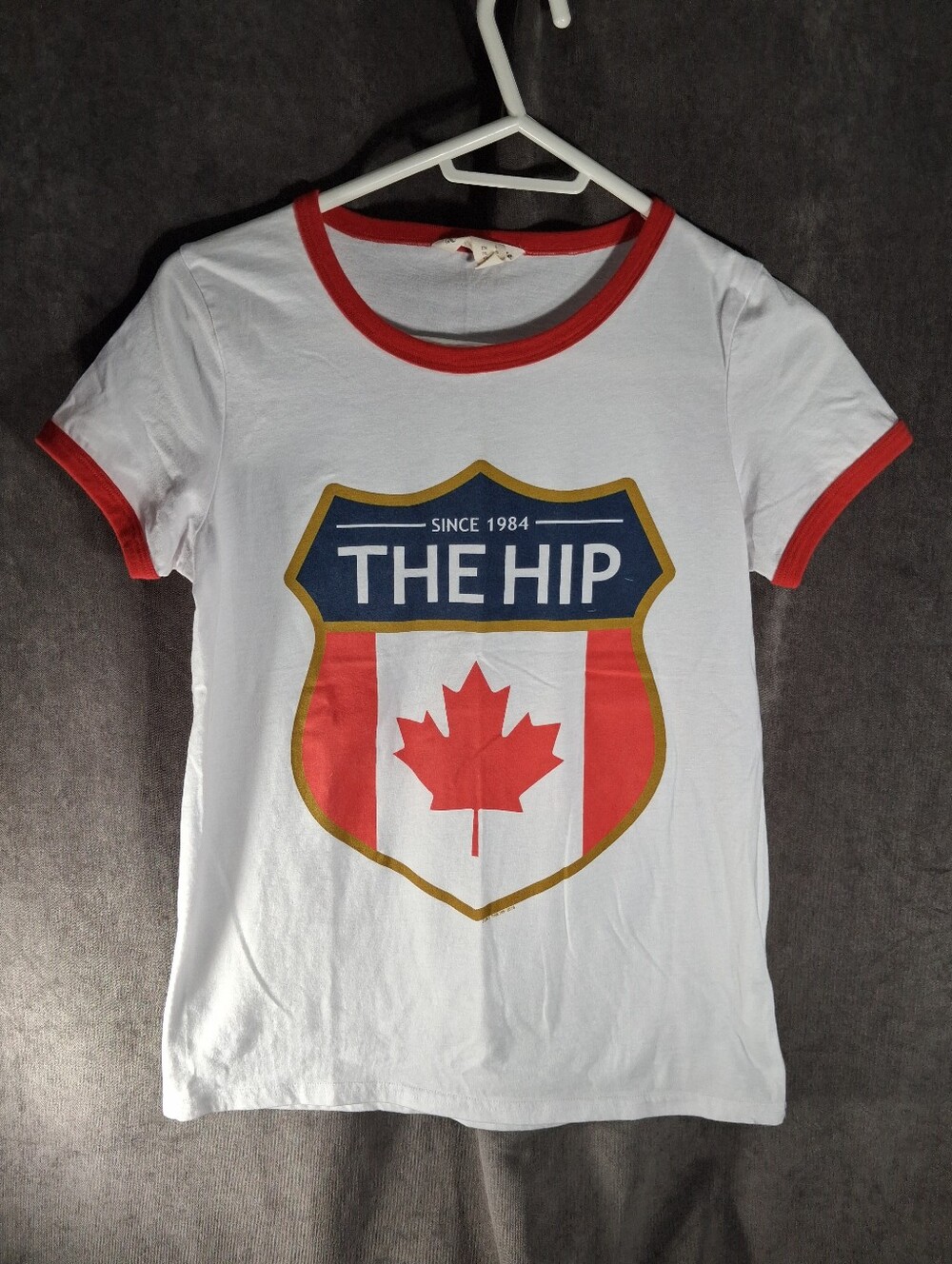 Urban Heritage The Tragically Hip Highway Sign White Graphic Tee NWOT L